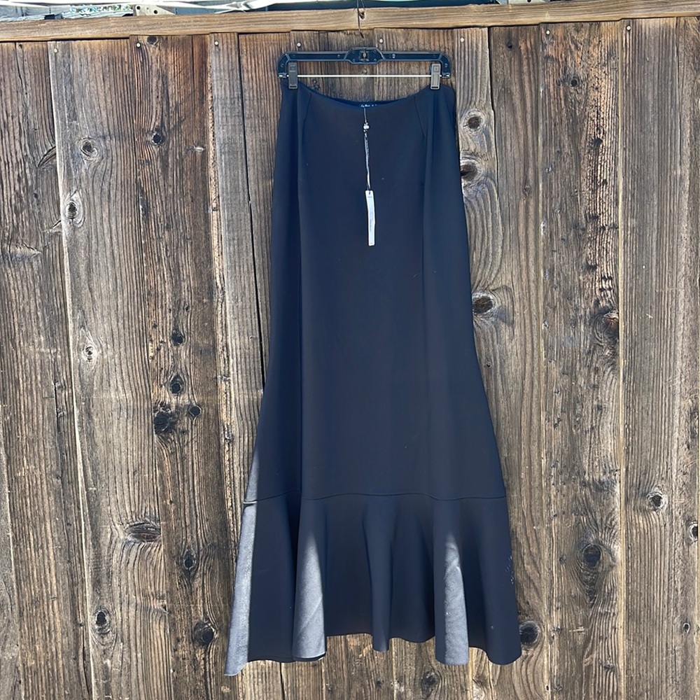 Skirt by Chiara Boni La Petite Robe